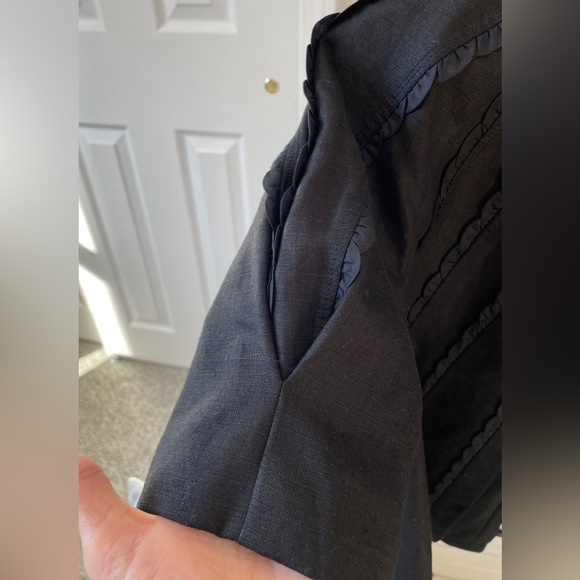 Ellen Tracy black swing cropped jacket, size 6 - Picture 4 of 10